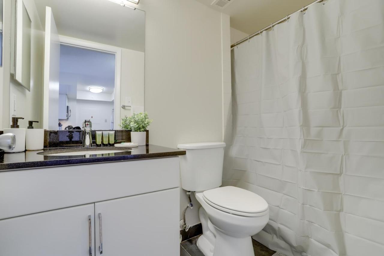 Stylish And Charming Apartment In Pentagon City Arlington Bagian luar foto